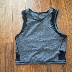 Lululemon crop top